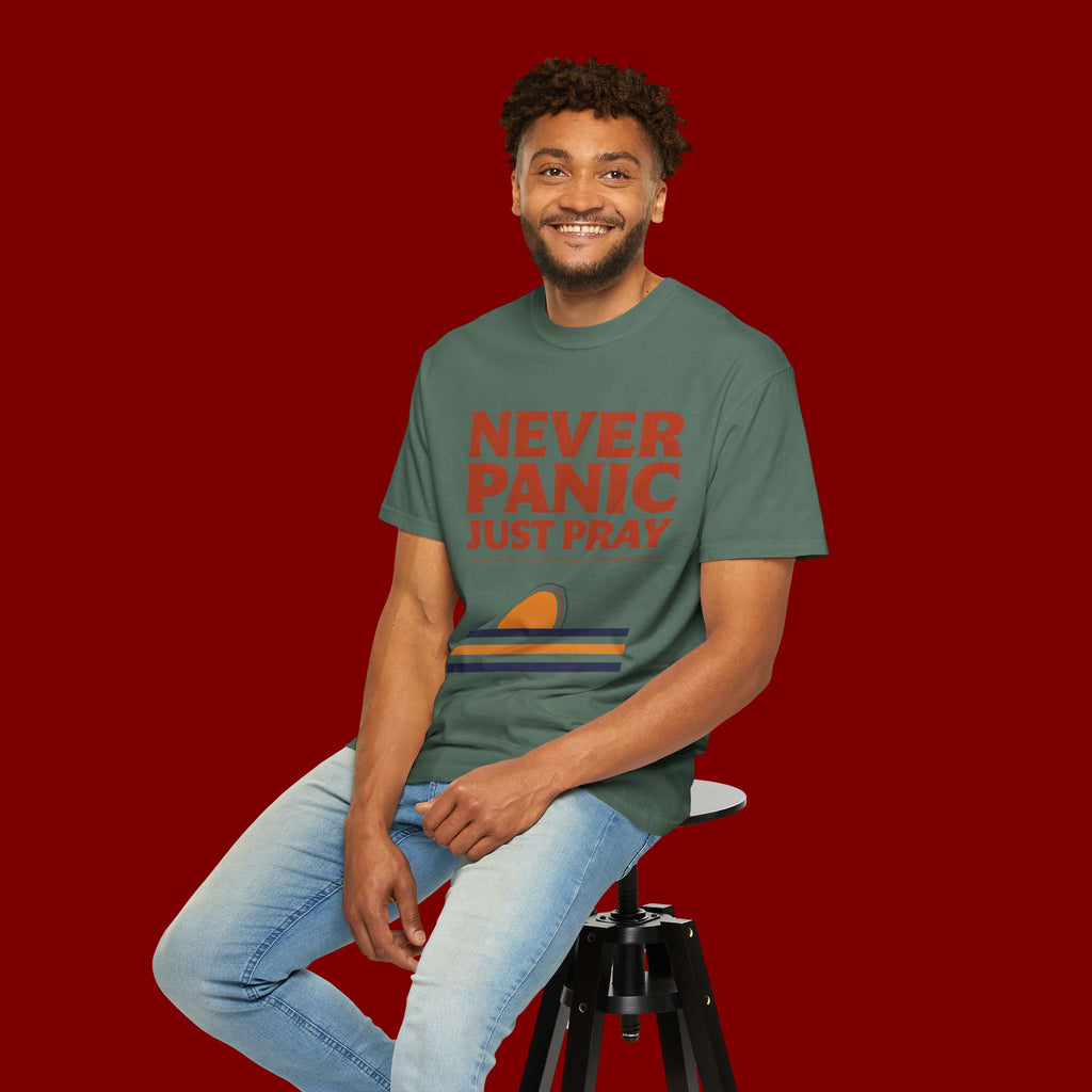 Never Panic Just Pray T‑Shirt — Retro Sunset Faith Tee