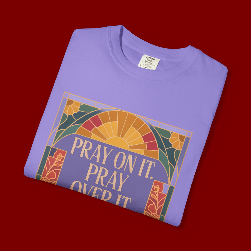 T-Shirt — Retro Sunset Floral Graphic “Play On It, Pray Over It, Pray Through It”