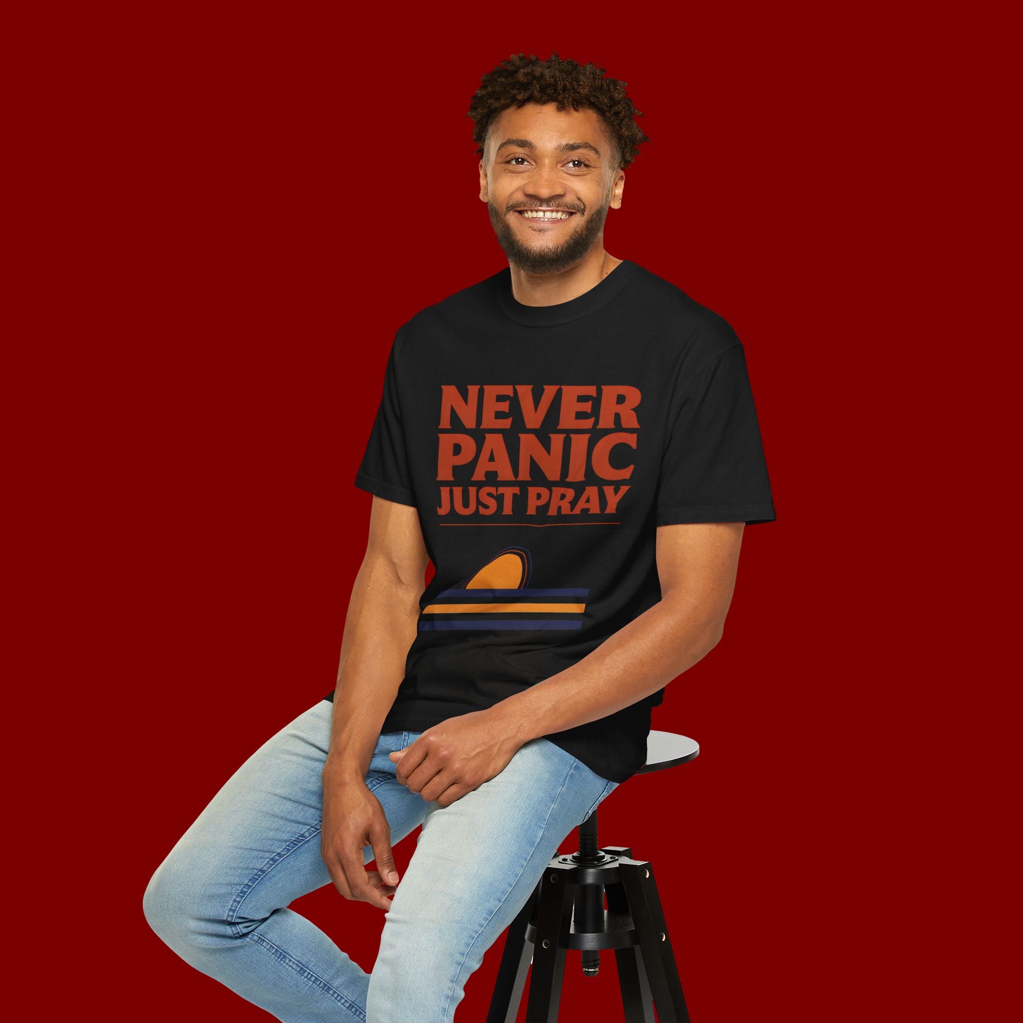 Never Panic Just Pray T‑Shirt — Retro Sunset Faith Tee