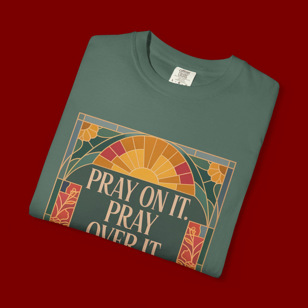 T-Shirt — Retro Sunset Floral Graphic “Play On It, Pray Over It, Pray Through It”
