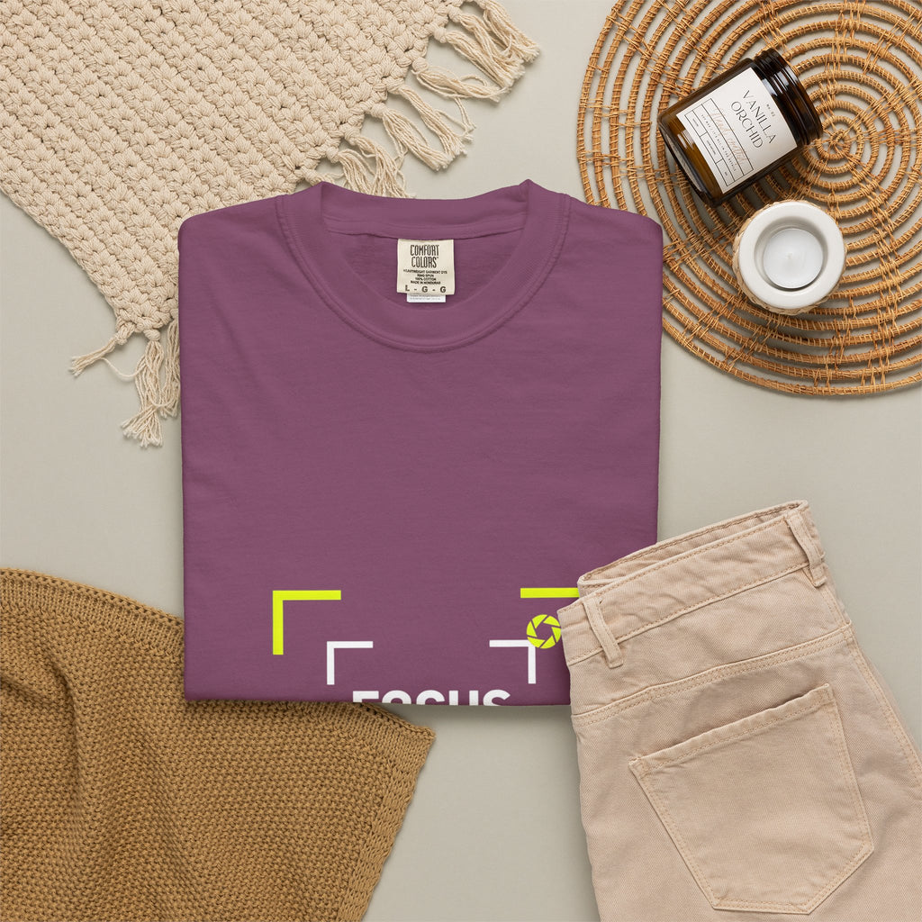 Minimalist 'Smile Frame' T-Shirt — Neon Accent Graphic Tee