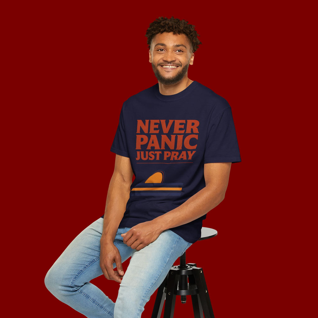 Never Panic Just Pray T‑Shirt — Retro Sunset Faith Tee