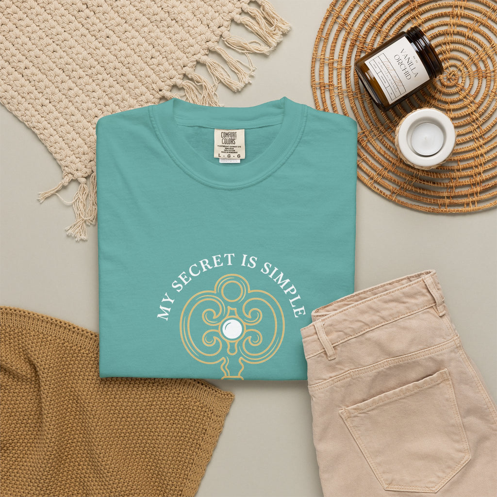 I Prae Key Graphic T-Shirt — 'My Secret Is Simple' Vintage Key Tee