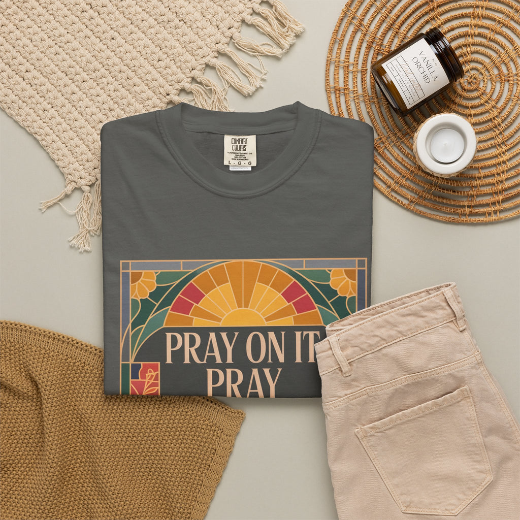 T-Shirt — Retro Sunset Floral Graphic “Play On It, Pray Over It, Pray Through It”