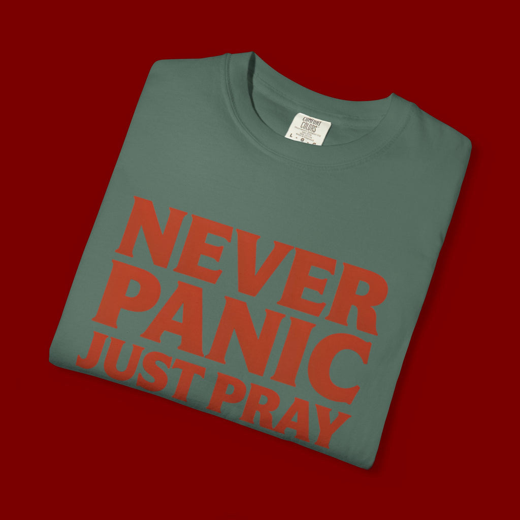 Never Panic Just Pray T‑Shirt — Retro Sunset Faith Tee