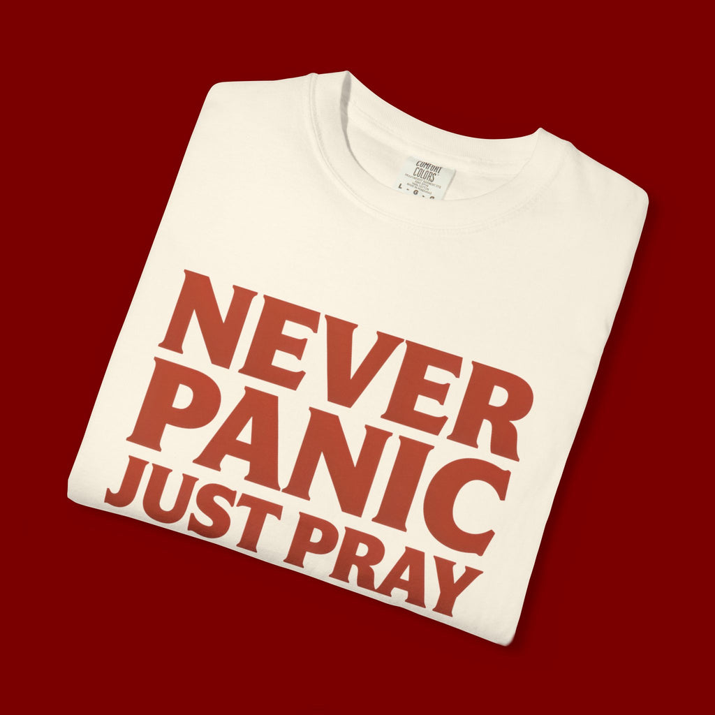 Never Panic Just Pray T‑Shirt — Retro Sunset Faith Tee