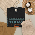 Be Thankful Tee — "Today is a Gift of God" Inspirational Graphic T-Shirt