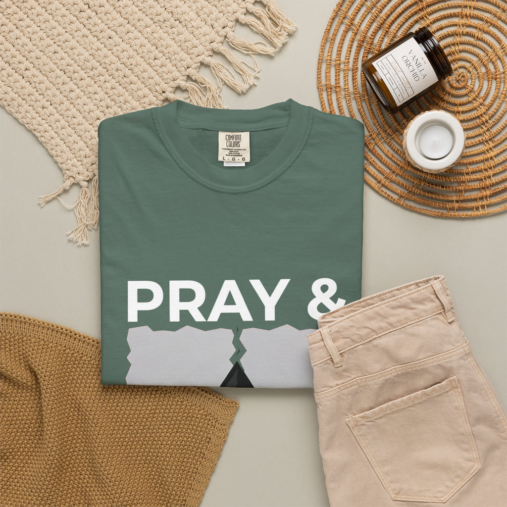Pray & Never Give Up T-Shirt — Inspirational Christian Mountain Tee
