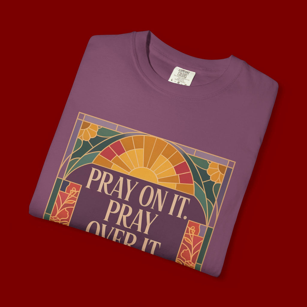 T-Shirt — Retro Sunset Floral Graphic “Play On It, Pray Over It, Pray Through It”