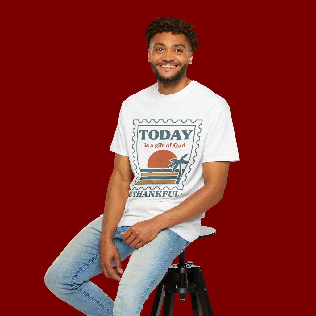 Be Thankful Tee — "Today is a Gift of God" Inspirational Graphic T-Shirt