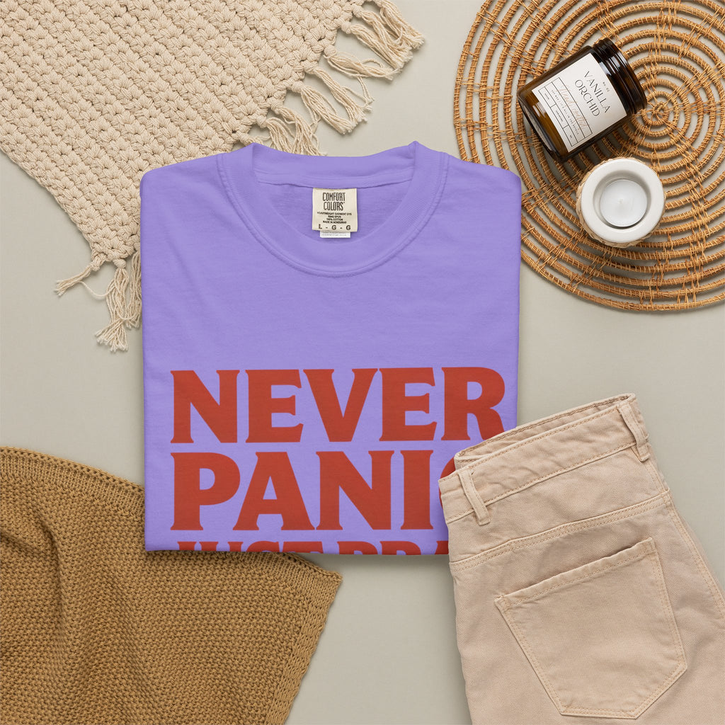 Never Panic Just Pray T‑Shirt — Retro Sunset Faith Tee