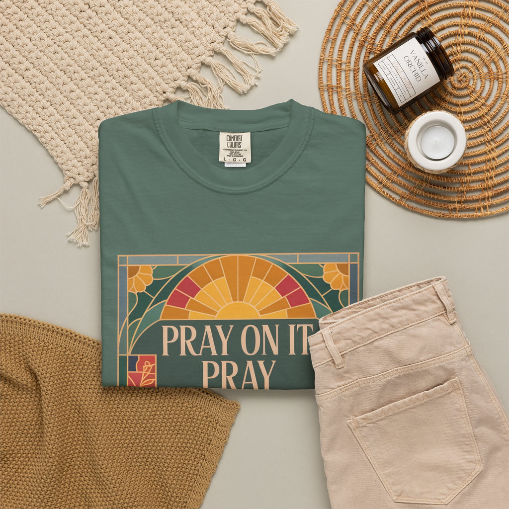 T-Shirt — Retro Sunset Floral Graphic “Play On It, Pray Over It, Pray Through It”