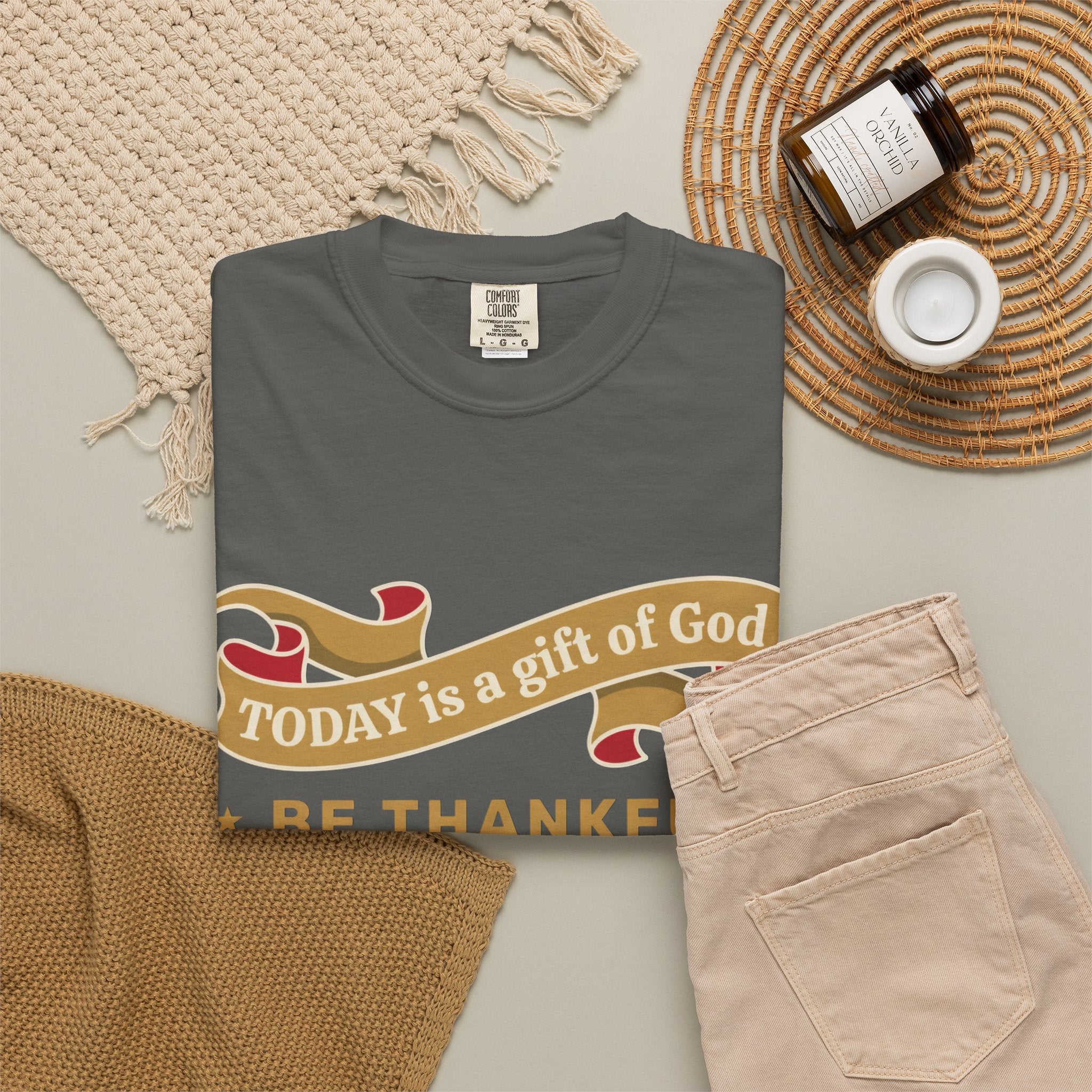 Be Thankful T-Shirt — "Today is a Gift of God" Inspirational Christian Tee