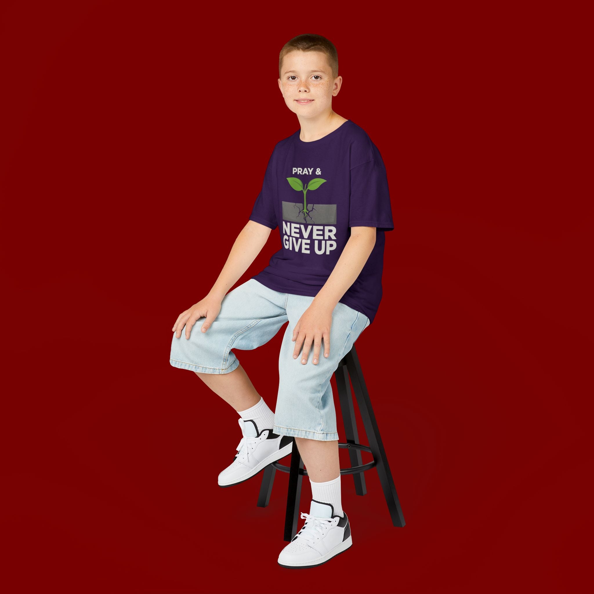 Kids Tee – "Pray & Never Give Up" Inspirational Plant Graphic