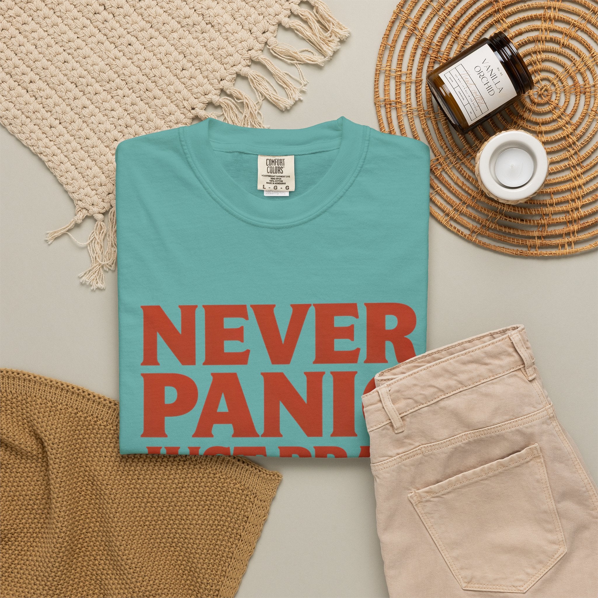 Never Panic Just Pray T‑Shirt — Retro Sunset Faith Tee