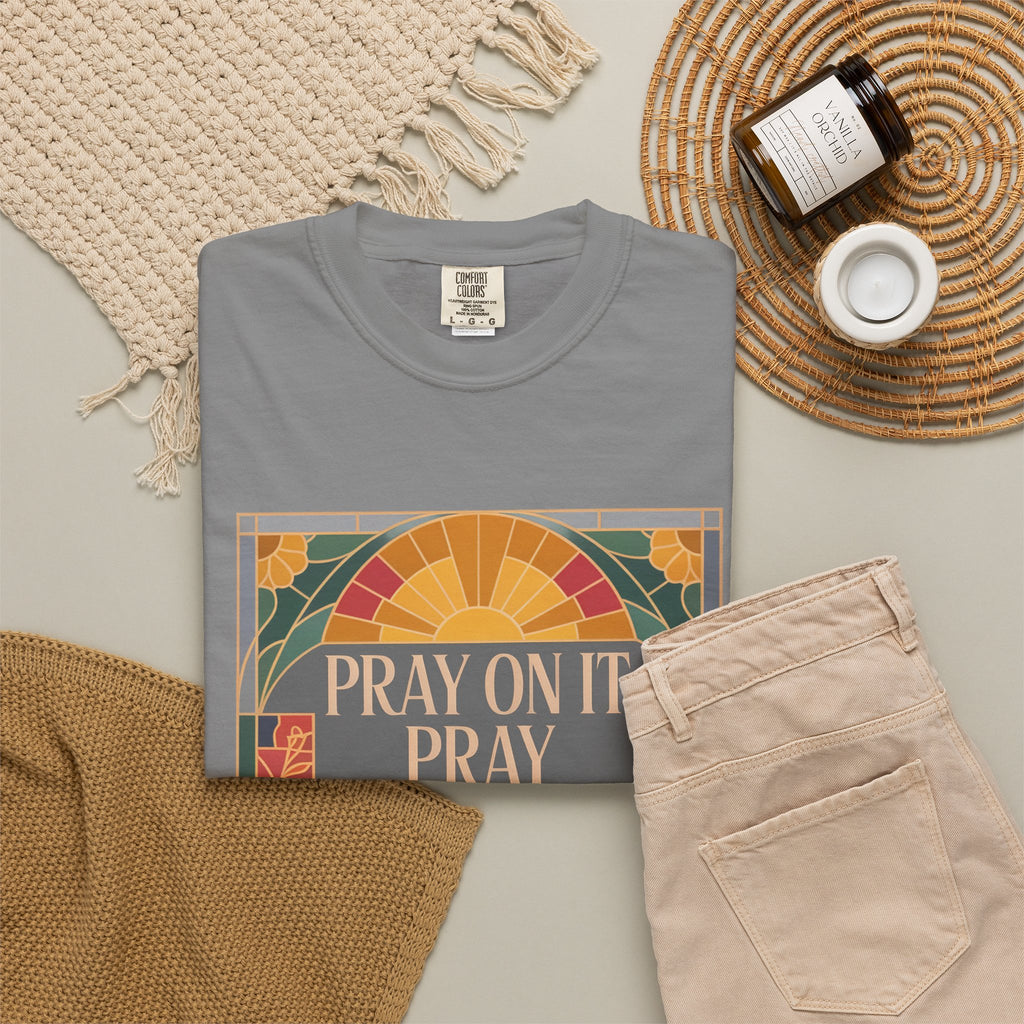 T-Shirt — Retro Sunset Floral Graphic “Play On It, Pray Over It, Pray Through It”