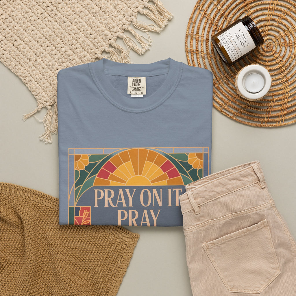 T-Shirt — Retro Sunset Floral Graphic “Play On It, Pray Over It, Pray Through It”