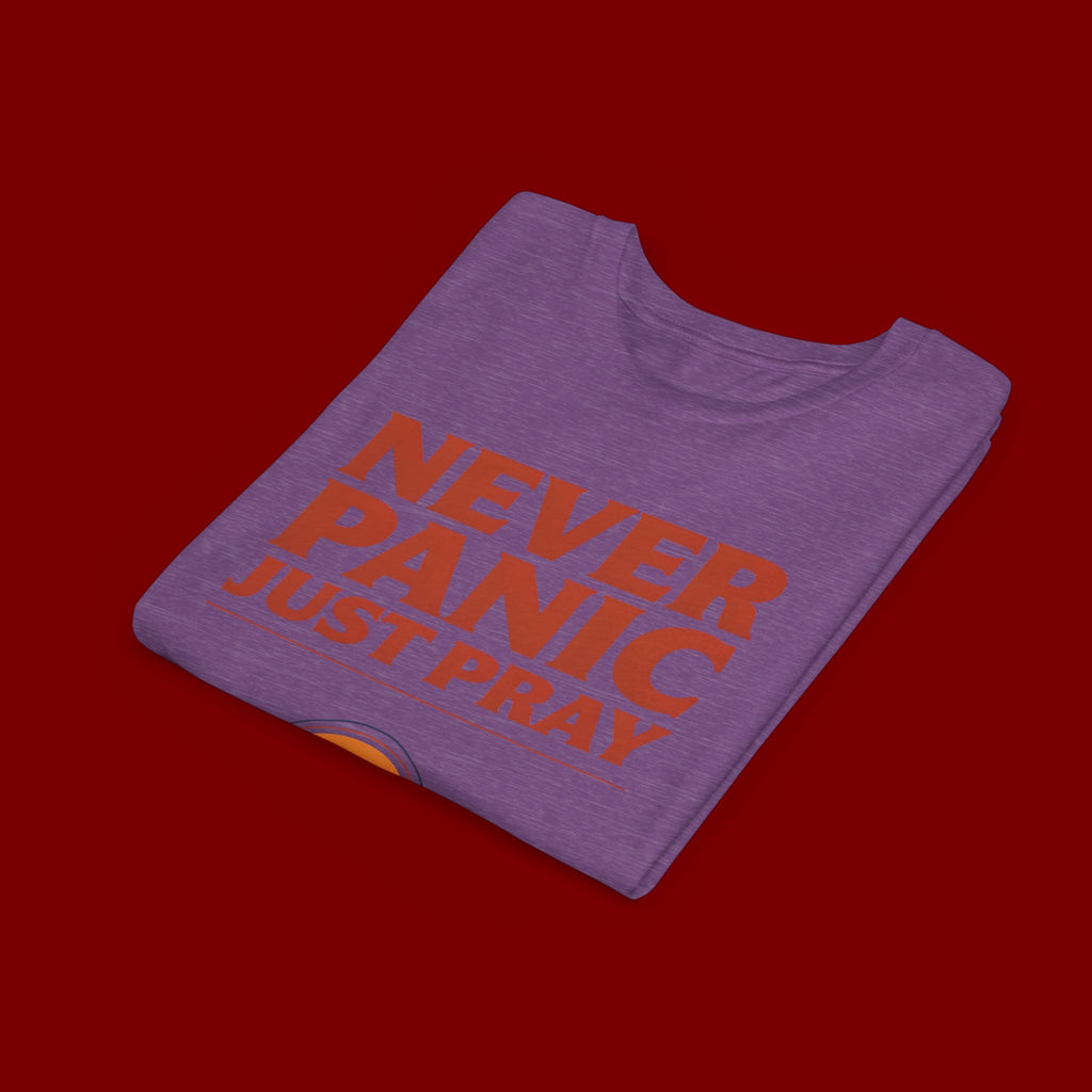 Youth Tee — "Never Panic Just Pray" Retro Sunset Kids T-Shirt