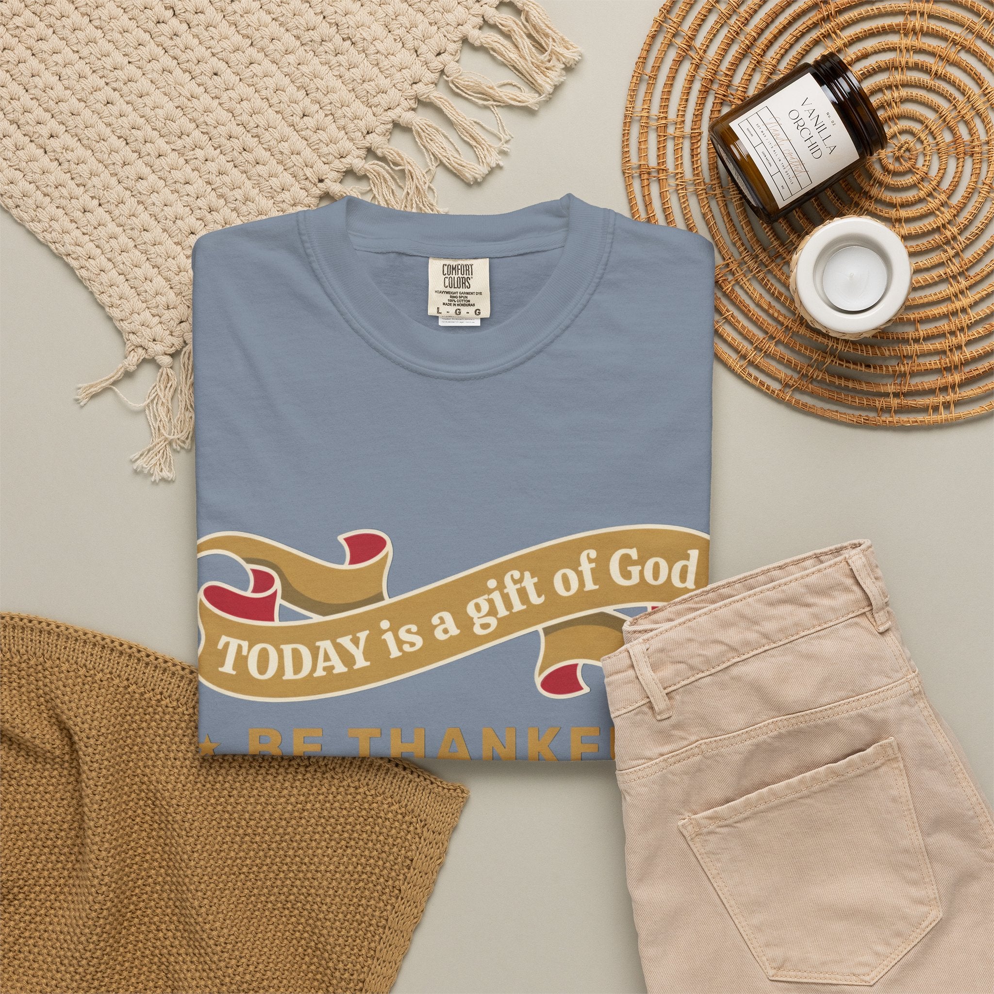 Be Thankful T-Shirt — "Today is a Gift of God" Inspirational Christian Tee